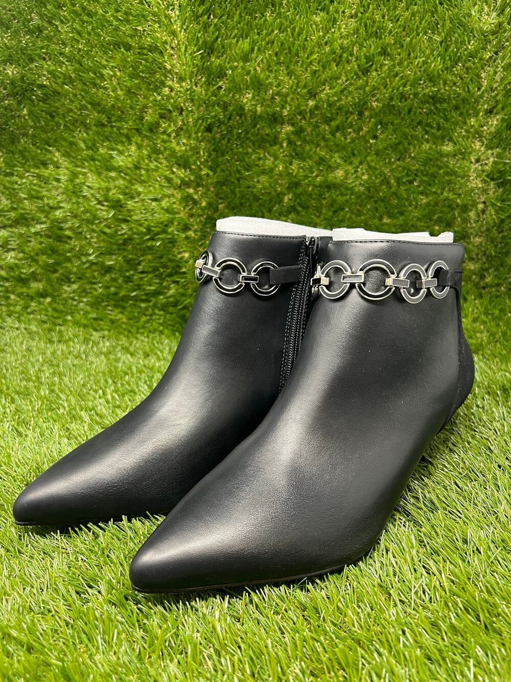 Easy Street Women's 8WW Jinx Black Heel Ankle Boots
